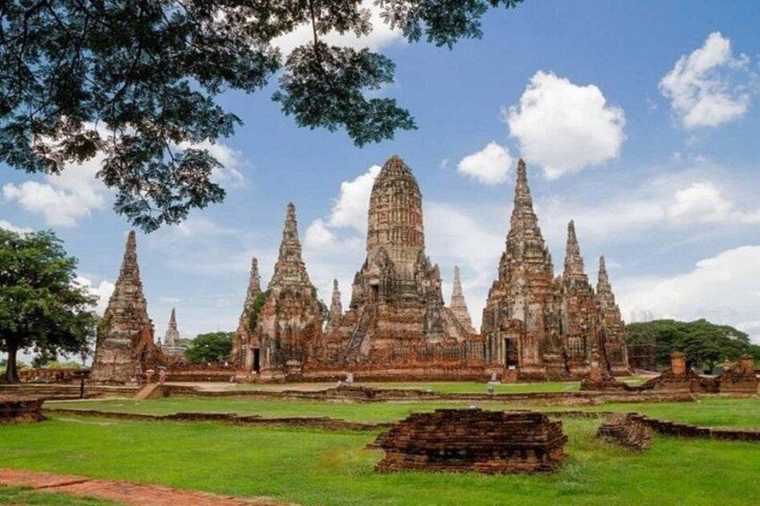 Wat Muang and Ayutthaya World Heritage Temples Tour 3