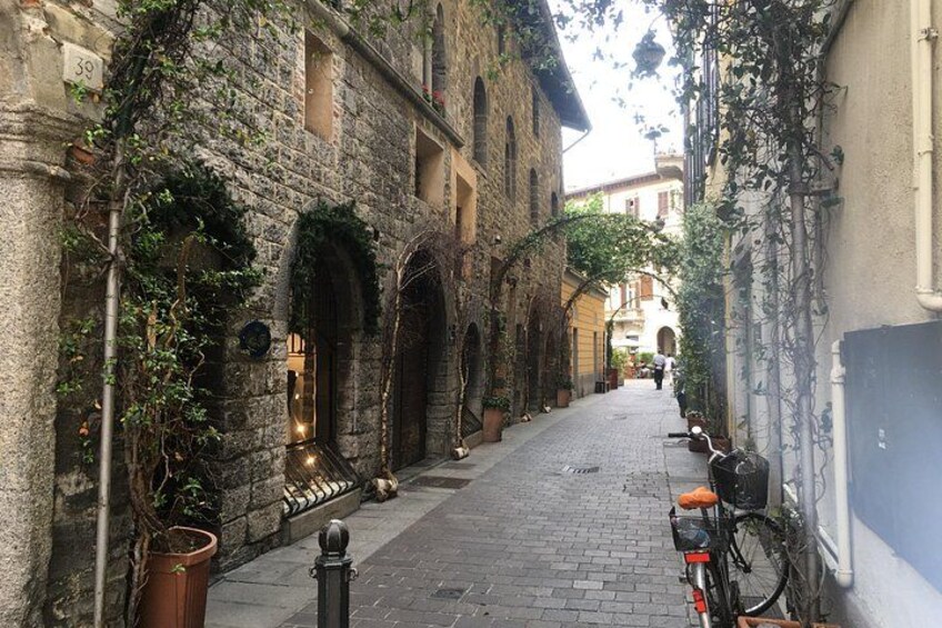 Como Guided City & Lake Boat Tour Top Landmarks and Scenic Views 3