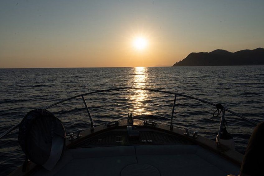 Sunset Boat Tour and Cinque Terre Aperitif from Monterosso 5
