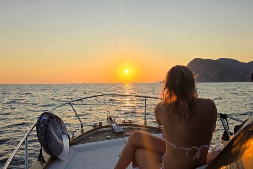 Sunset Boat Tour and Cinque Terre Aperitif from Monterosso 3