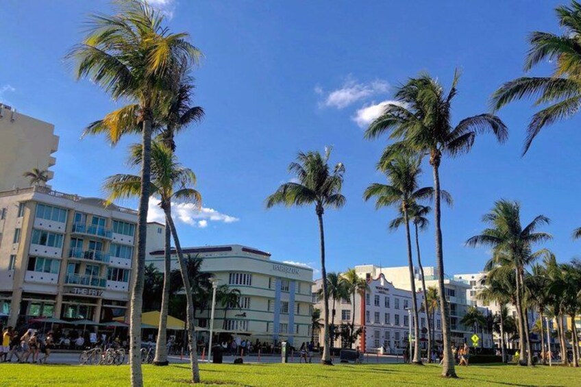 The Ultimate Insider's South Beach Walking Tour 2