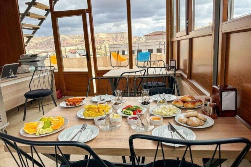 Cappadocia Breakfast Time with Sunrise Balloon View 3