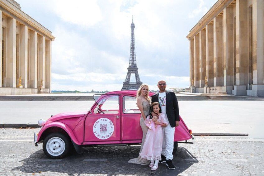 1h 2CV ride through Paris with photo stops 2