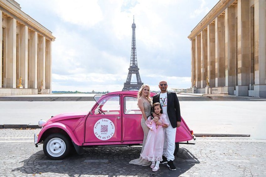 1h 2CV ride through Paris with photo stops 2