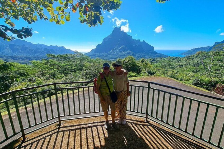 Moorea: Private hike to the Magic Mountain & VIP tasting 3