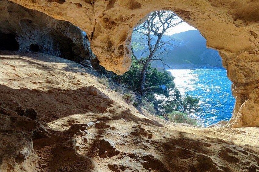 Coastal excursion to the Cave of Light with bath in Ibiza 3