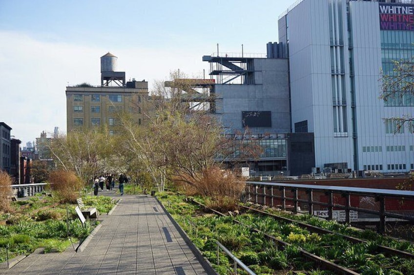 High Line, Vessel, Little Island, and Chelsea Self-Guided Tour. 3