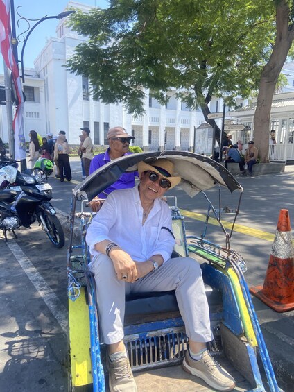 Picture 4 for Activity Surabaya: Old Town, Chinatown, and Arab Walking Tour + Becak 4