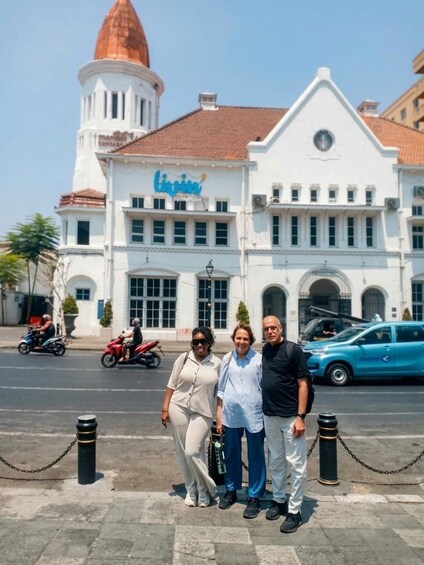 Picture 32 for Activity Surabaya: Old Town, Chinatown, and Arab Walking Tour + Becak 3