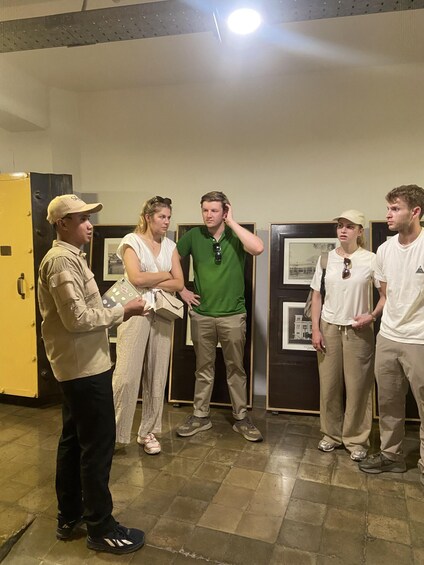 Picture 5 for Activity Surabaya: Old Town, Chinatown, and Arab Walking Tour + Becak 3