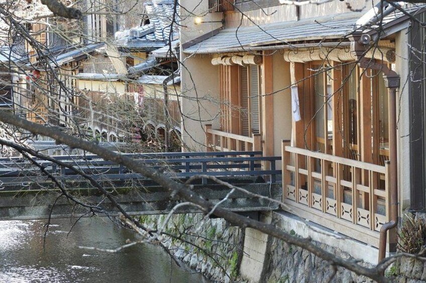 Private Kimono Dress & Gion (Geisha District) Walking Tour 3