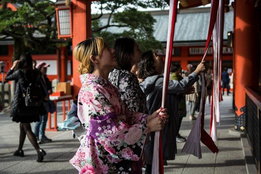 Private Kimono Dress & Gion (Geisha District) Walking Tour 2