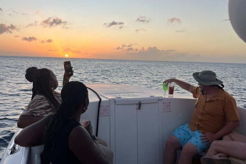 Luxury Sunset Cruise Experience Lucian Sunset Vibes 2