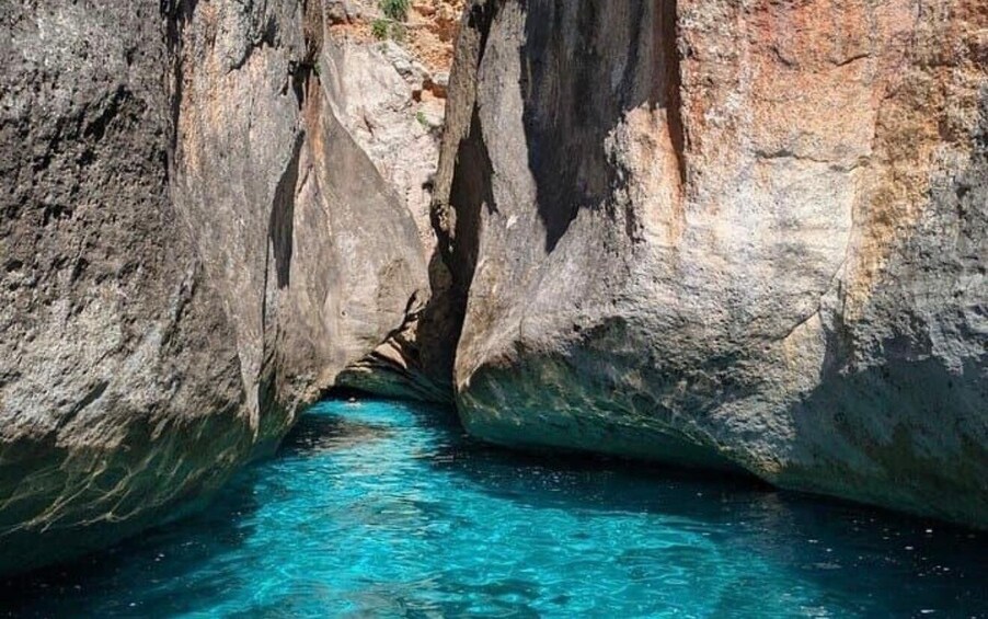 Himara: Small-Group Boat Tour to Blue Cave & Grama Bay 1