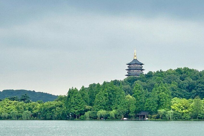Shanghai Matcha Lake and West Lake Day Trip by Train 3