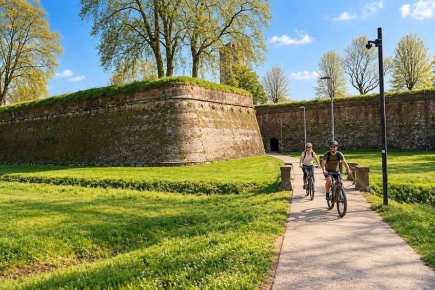 Lucca to Pisa E-bike virtual guided tour 1