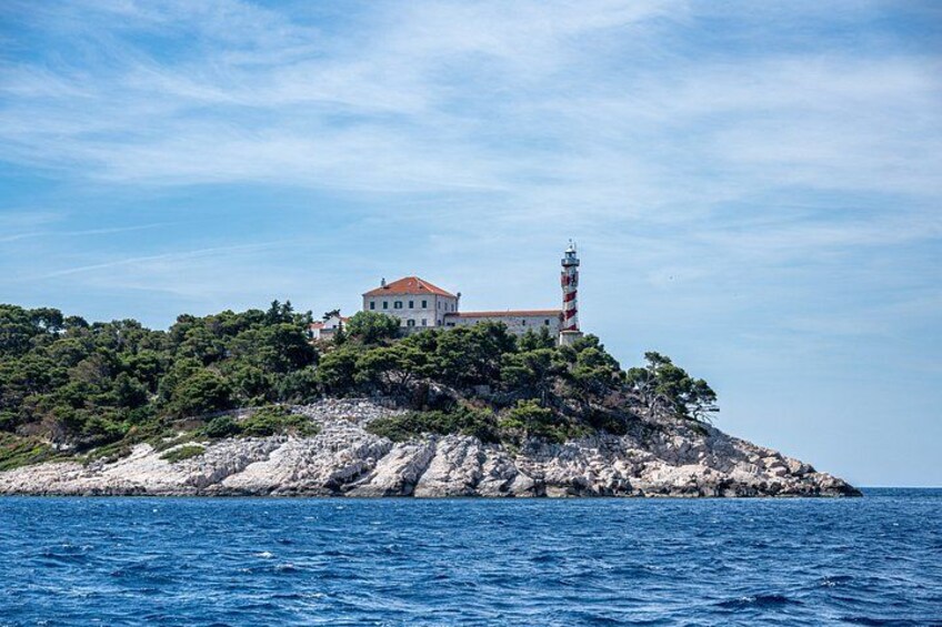 Lighthouse Vela Sestrica 4