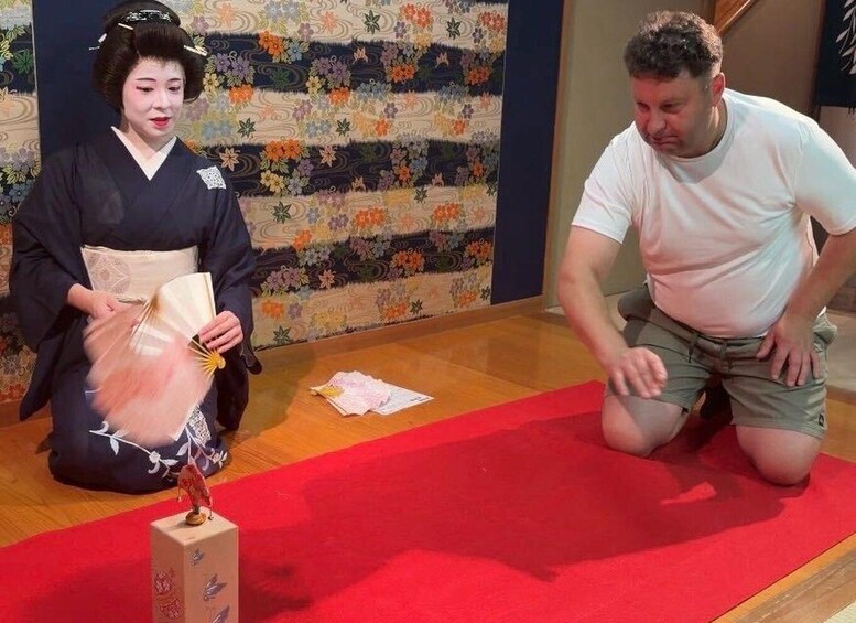 Picture 7 for Activity Tokyo: 1 Hour Geisha Show Experience in Asakusa 3
