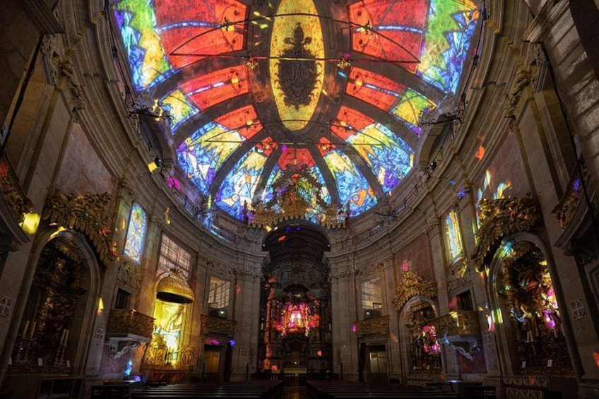 Spiritus Porto: Videomapping Immersive Show at Clerigos Church 5