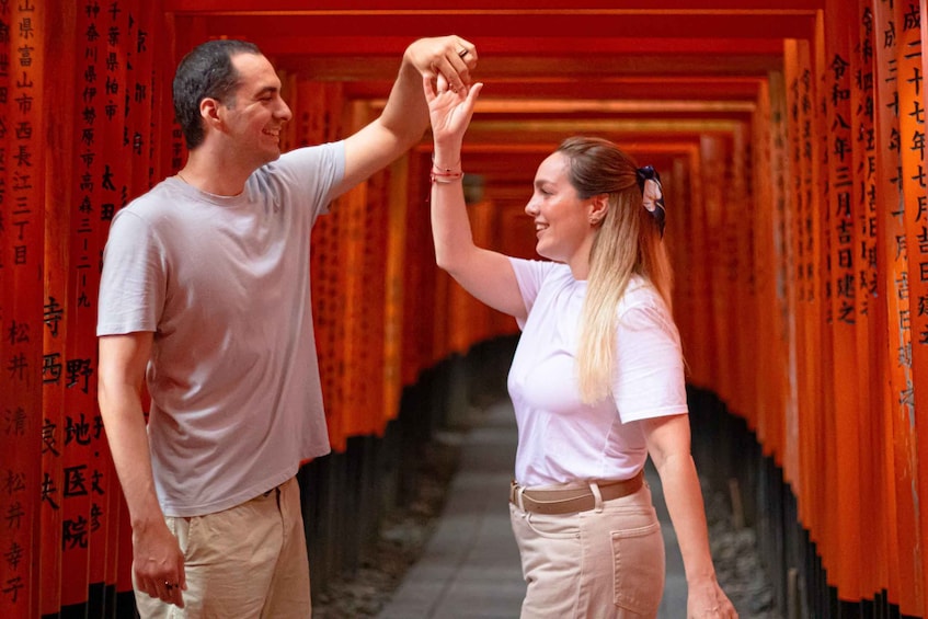Kyoto: Private Fushimi Inari Early Bird Guided Walking Tour 1