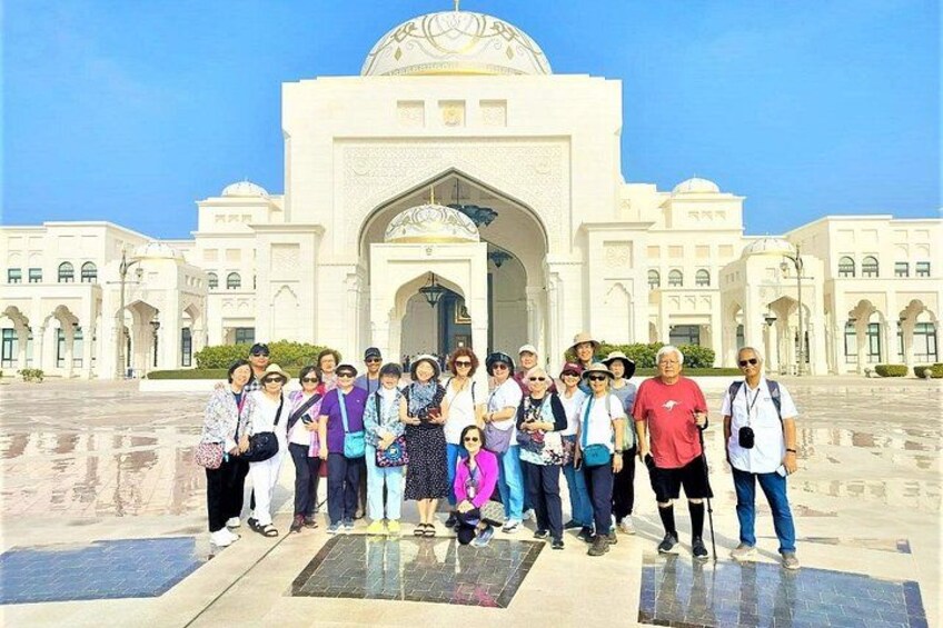 Abu Dhabi Top 10 Attractions City Tour in a Day 1