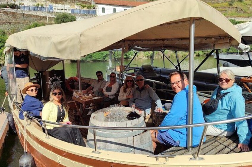 Douro Valley Prime Tour: Tastings, Private Boat & Lunch f/ Porto 2