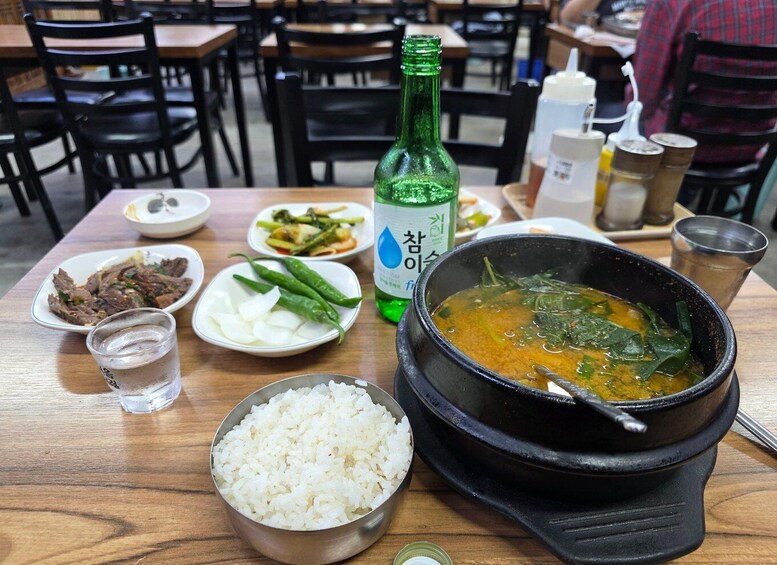 Picture 18 for Activity Seoul: Cheonggyecheon to Gwangjang Market 3