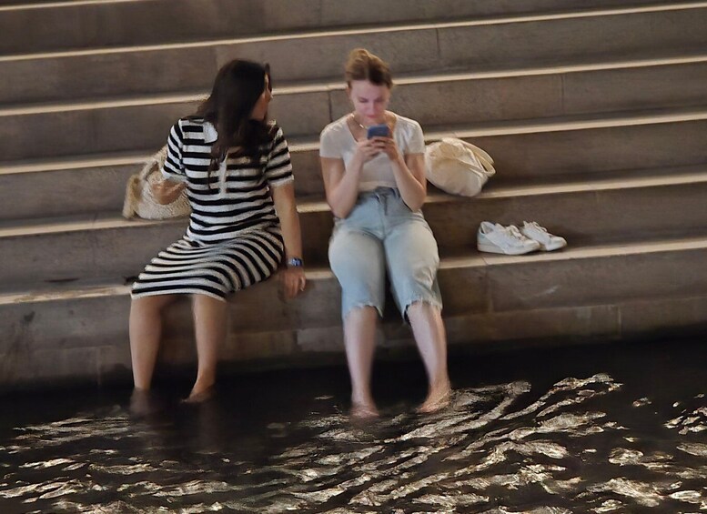 Picture 2 for Activity Seoul: Cheonggyecheon to Gwangjang Market 5