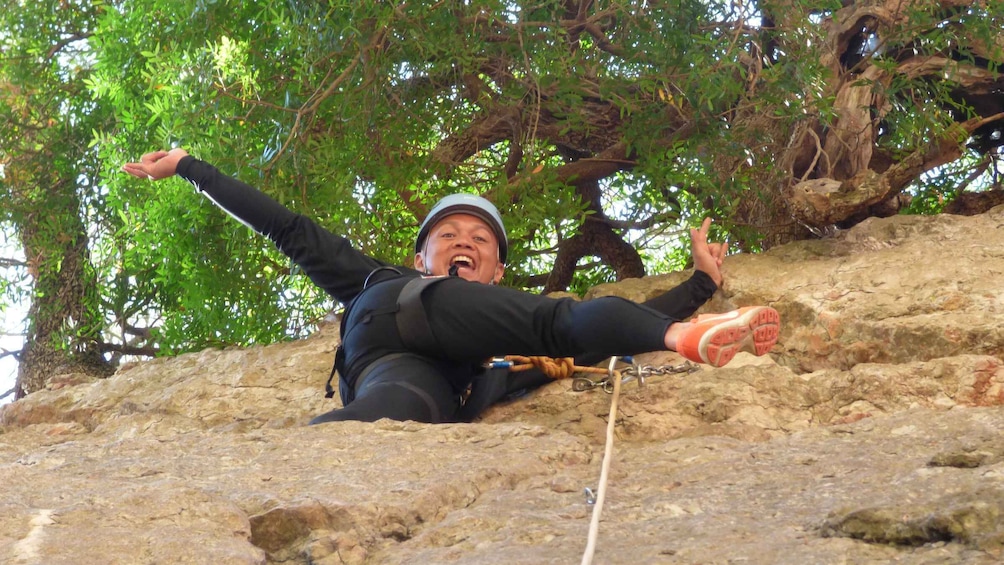 Picture 4 for Activity Arrábida Climbing Experience 2