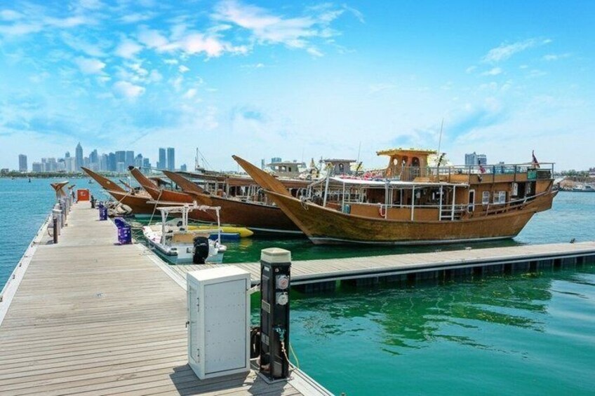 Doha: Traditional Sunset Dhow Cruise Tour with BBQ Buffet Dinner 2