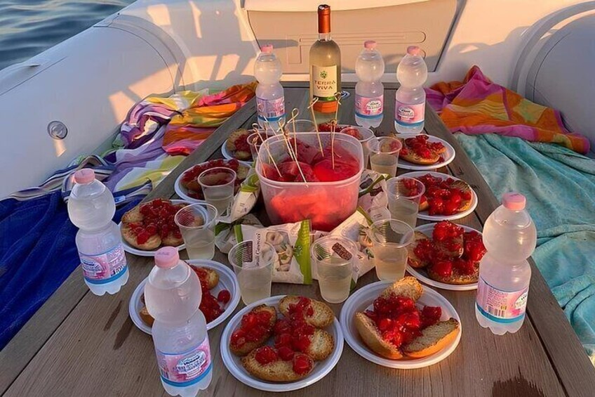 Gallipoli Boat Excursion with Aperitif in Porto Selvaggio 3