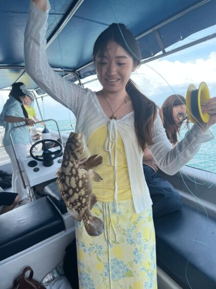 Picture 14 for Activity Langkawi: Snorkeling Trip , Fish Feeding & Fishing Activity 2