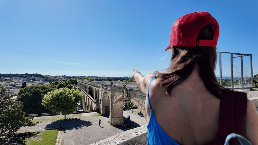 Montpellier Private Guided Walking Tour + 4K Film (Package > 10 People) 1