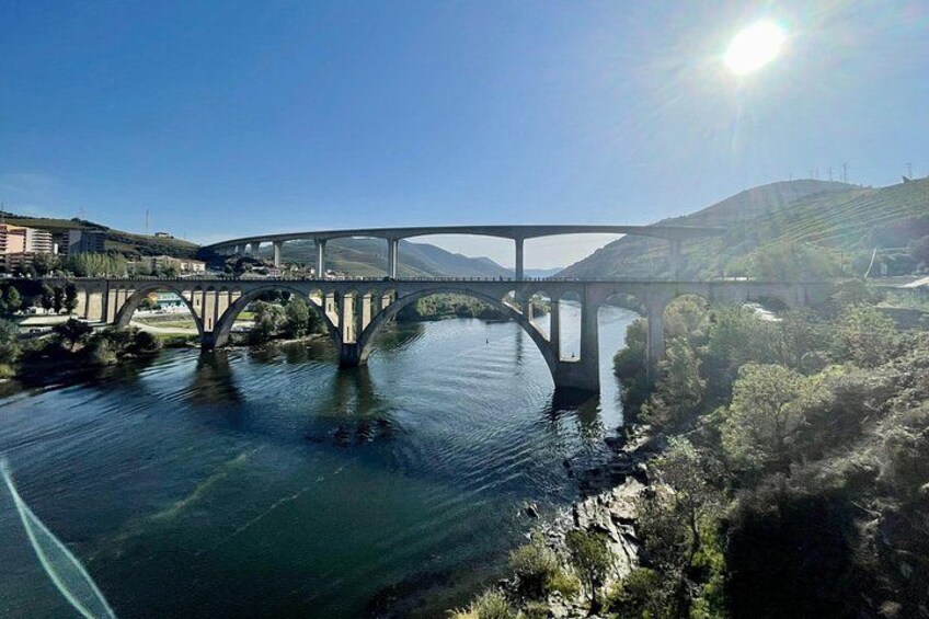 Private Douro Tour with Lunch Wine Tasting Boat and Train Cruise 4