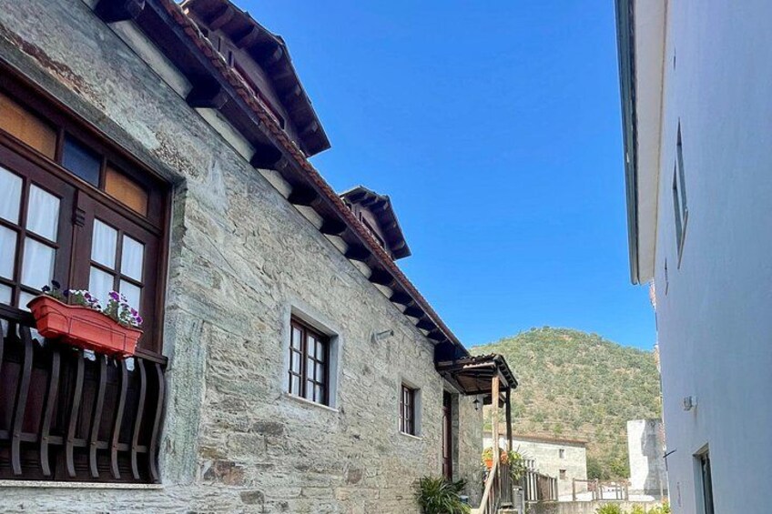 Private Douro Tour with Lunch Wine Tasting Boat and Train Cruise 2