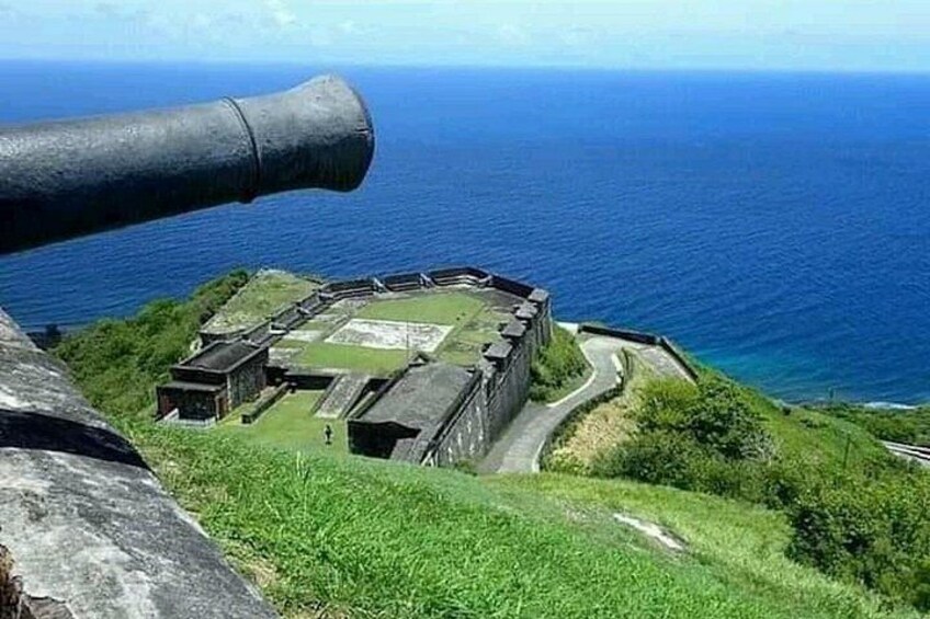 Best of St. Kitts Highlight Tour and Beach 4