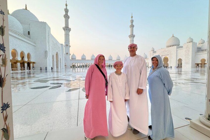 Abu Dhabi Full Day City Tour with BAPS Hindu Temple 2