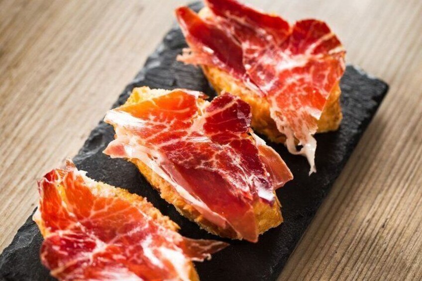 Bite and Bliss: A Seville Brunch Stroll 3