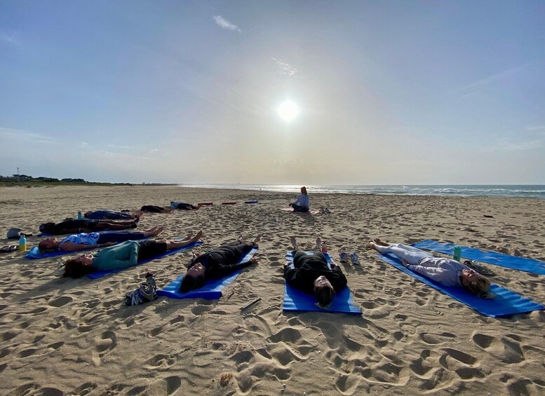 Vilamoura: Morning Beach Yoga by el Sol - Lifestyle 1