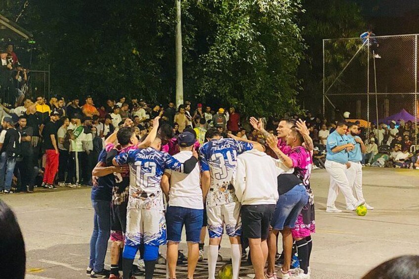 Play Street Soccer Experience in Medellín 5