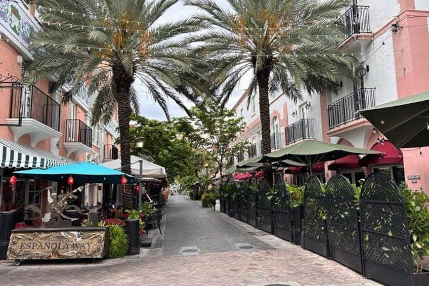 Miami Beach: A Sunny Stroll through its History and Architecture 3
