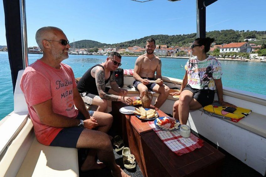 Zadar Sunrise Cruise with Traditional Dalmatian Breakfast 1