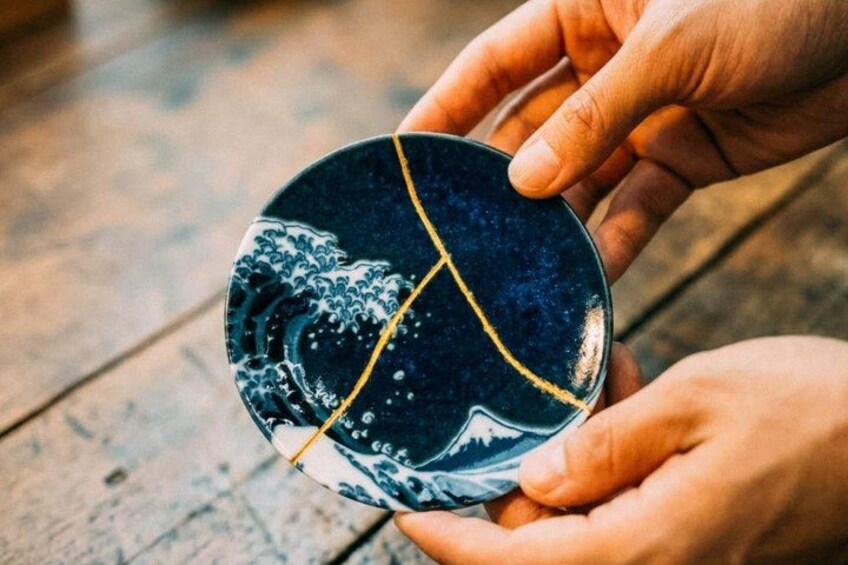 Kyoto Kintsugi Gold Repair Pottery Class 1