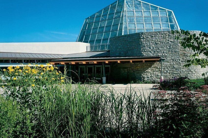 Niagara Falls & Niagara-on-the-Lake Luxury Private SUV Tour 3
