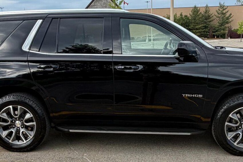 Private Luxury SUV Tour: Niagara Falls to Niagara-on-the-Lake 5