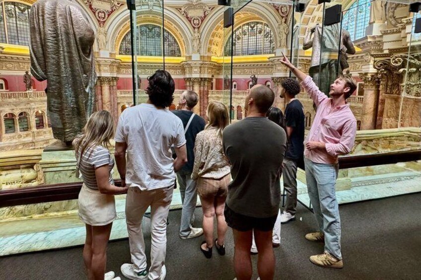 DC: US Capitol & Library of Congress/Supreme Court Guided Tour 4