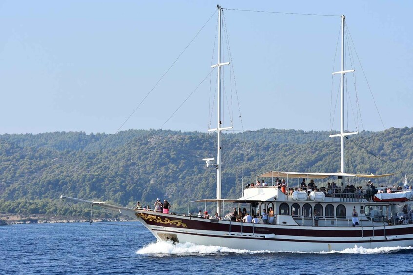 Picture 1 for Activity Ormos Panagias: Blue Lagoon Cruise to Ammouliani Island 2