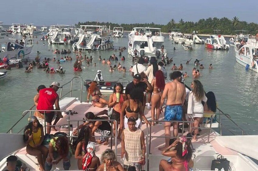 Hip Hop Boat Party: Drink & Fruits, live Dj, Sand bar,Adults only 4