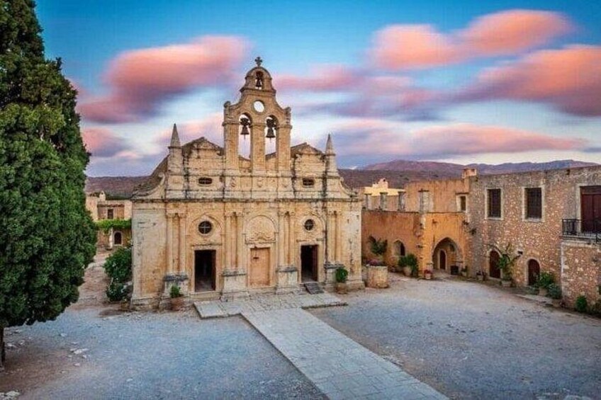 Cretan History and Culture Day Trip with Pottery Workshop 3