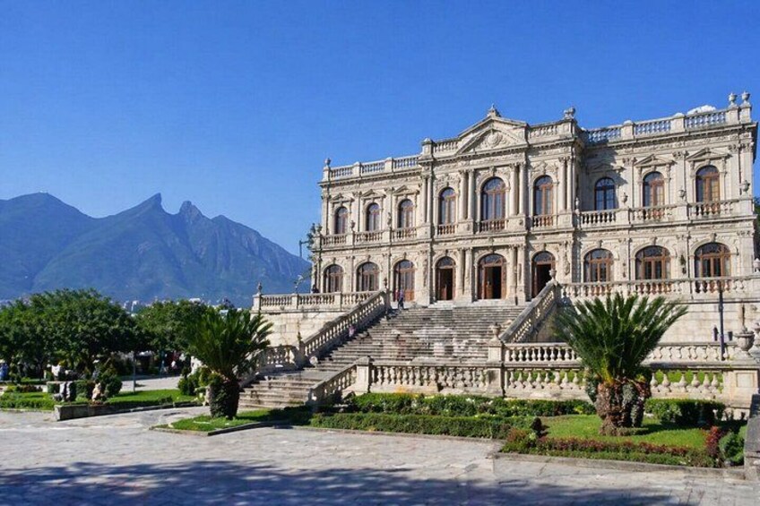 Discover Monterrey: A Self-Guided Tour 2